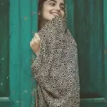 دانلود رمان دیوانه و سرگشته از محیا نگهبان pdf